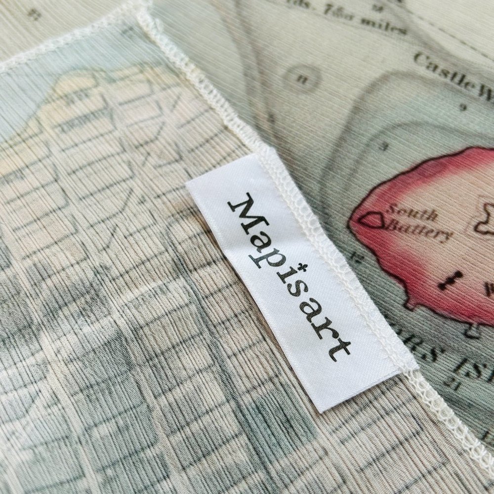NEW without TAGS wrap with vintage map of Maine - Picture 8 of 9